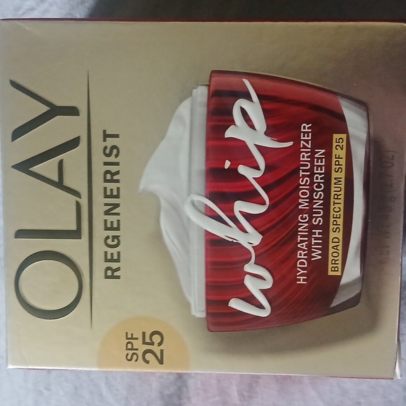 Olay Regenerist Whip - Picture 2 of 4